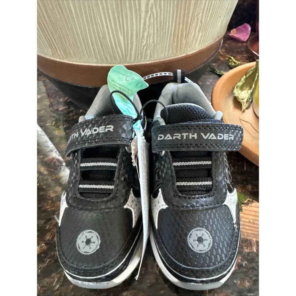 Star Wars Darth Vader Black Light Up Eyes Toddler Boys Shoe Size 6